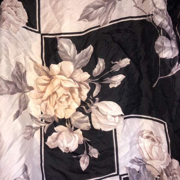 SILK SCARF - Picture 3 of 5